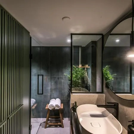 Relaxo Collection Luxury Suites In The Heart Of Heraklion Exterior photo